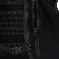 Distance 8 Backpack - Past Season