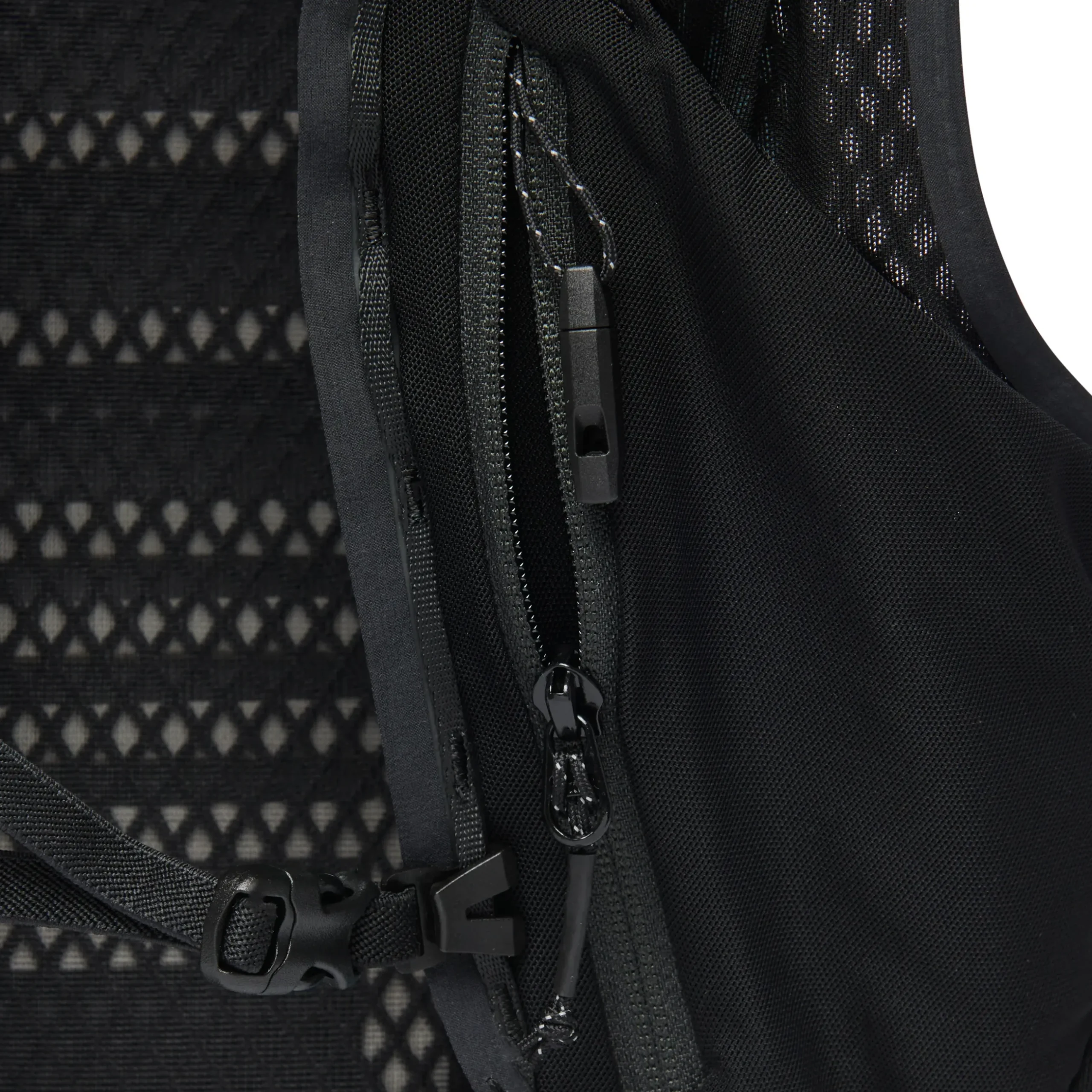 Women's Distance 15 Backpack - Past Season