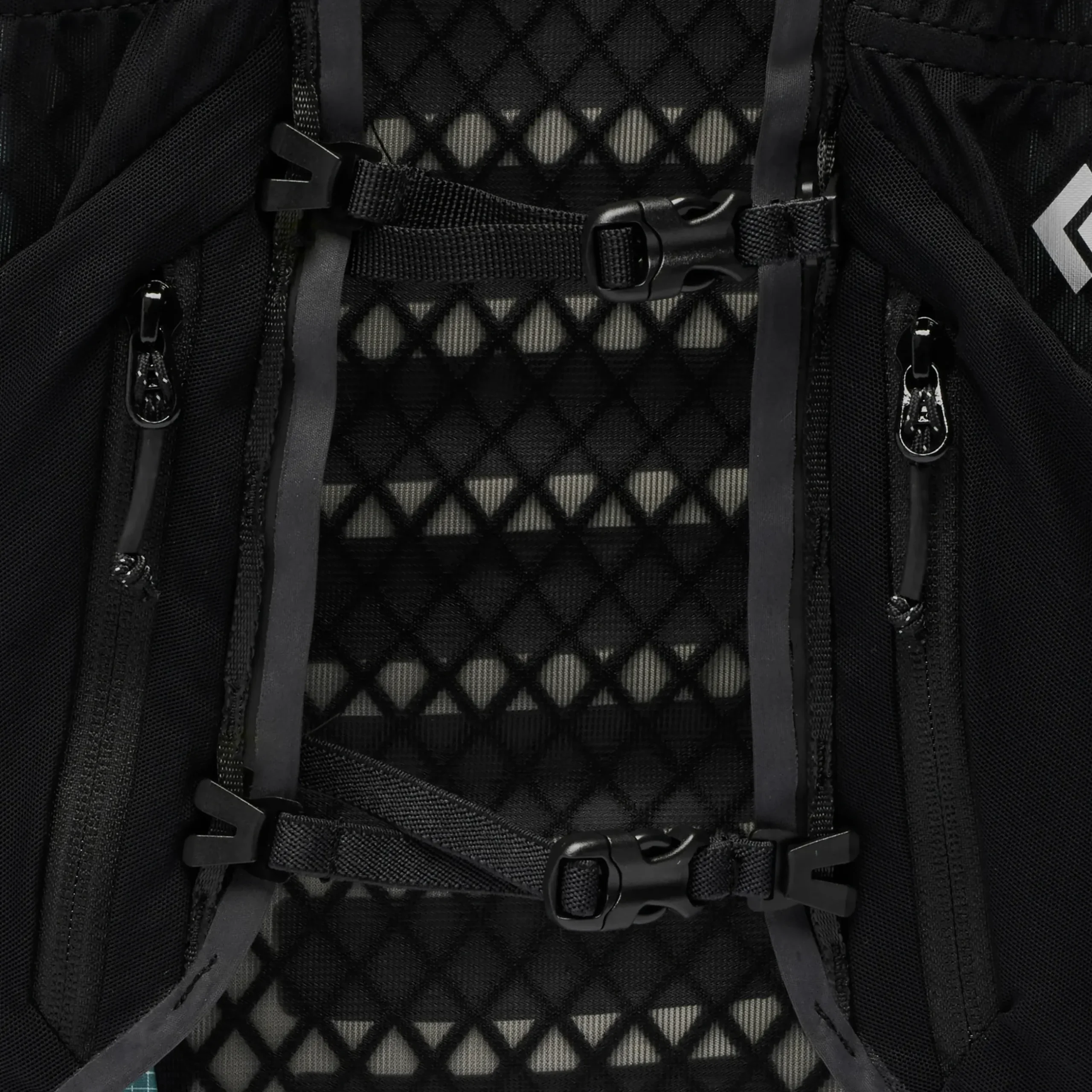 Women's Distance 8 Backpack