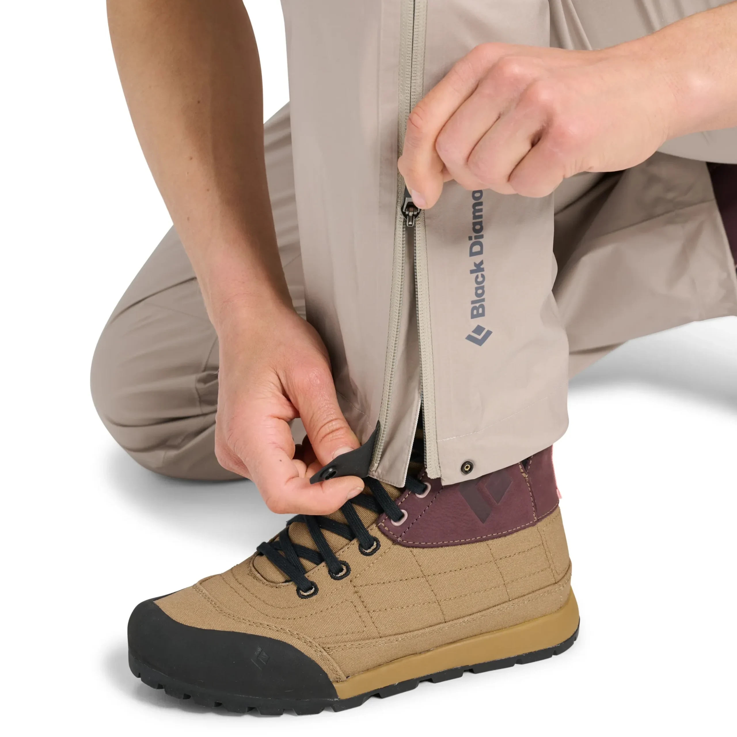 Women's Fineline Stretch Full Zip Pants - Past Season